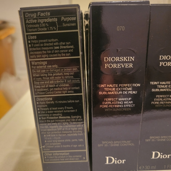033  Diorskin Forever Teint Haute Perfection Matte Foundation SPF35 30ml… - Picture 4 of 4